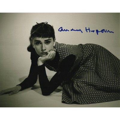 Audrey Hepburn オードリー・ヘプバーン 直筆サイン入り写真認証COA付