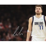 Luka Dončić ルカ・ドンチッチ バスケットボール選手 直筆サイン入り写真認証付