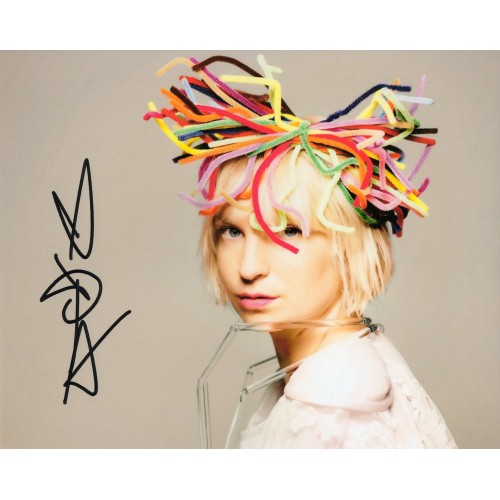 Sia Kate Isobelle Furler シーア 直筆サイン入り写真認証COA付