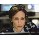 Vera Farmiga ヴェラ・ファーミガ 直筆サイン写真 PSA認証